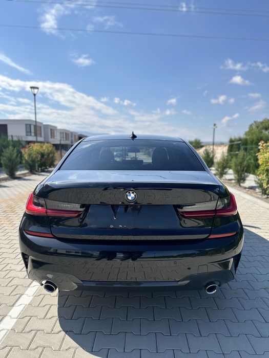 Продавам BMW 320d xDrive