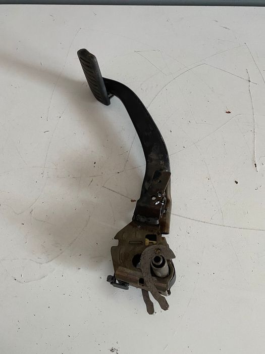 Pedala frana VOLVO XC90 2016-2023 31682024