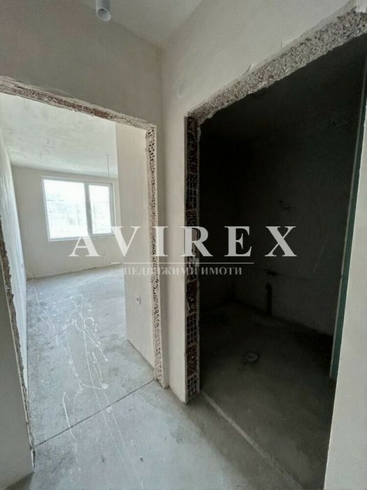 ОФЕРТА 42154 Двустаен апартамент в кв. Тракия, зад Томов Плаза.