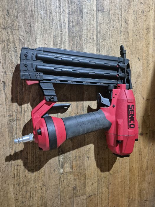 Pistol pneumatic SENCO finish pro 18
