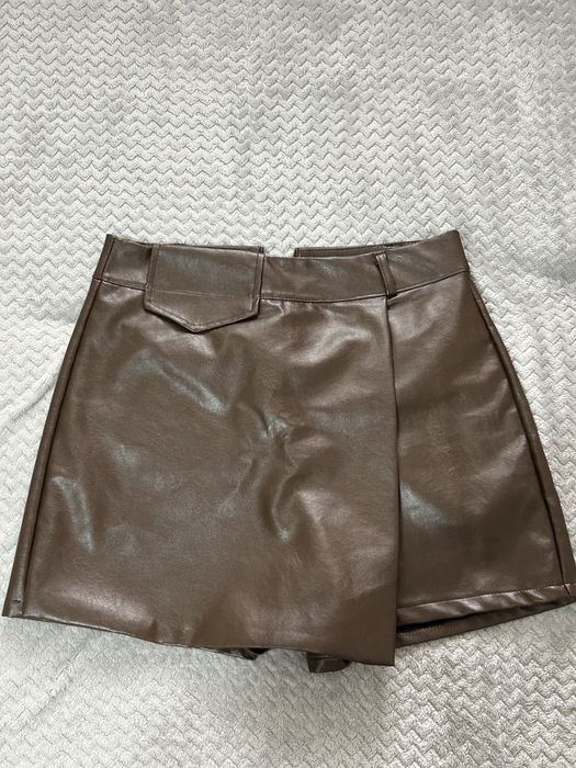 Кожаная юбка шорты