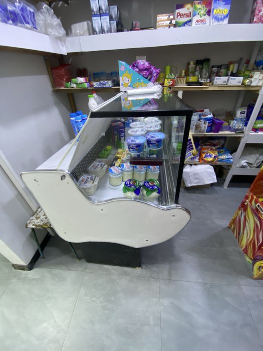 Vetrina xaladelnik 2500