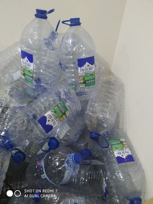 Продаются баклажки 10 л