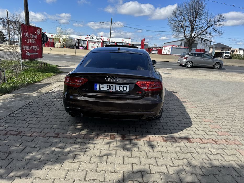 Audi A5 2012, maro,  fac si schimb se mai lasa la pret