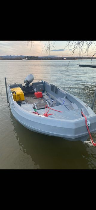 Vand barca 4,5m imposibil de SCUFUNDAT