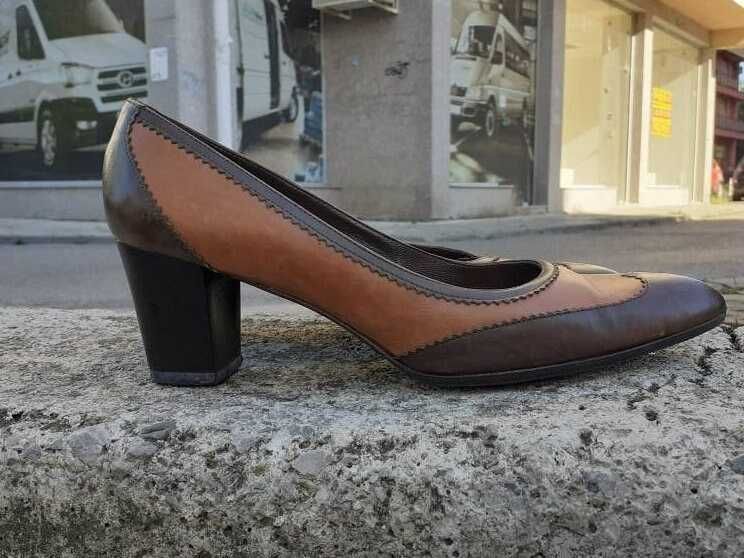 Елегантни дамски обувки, среден ток, кафяви, 42 номер