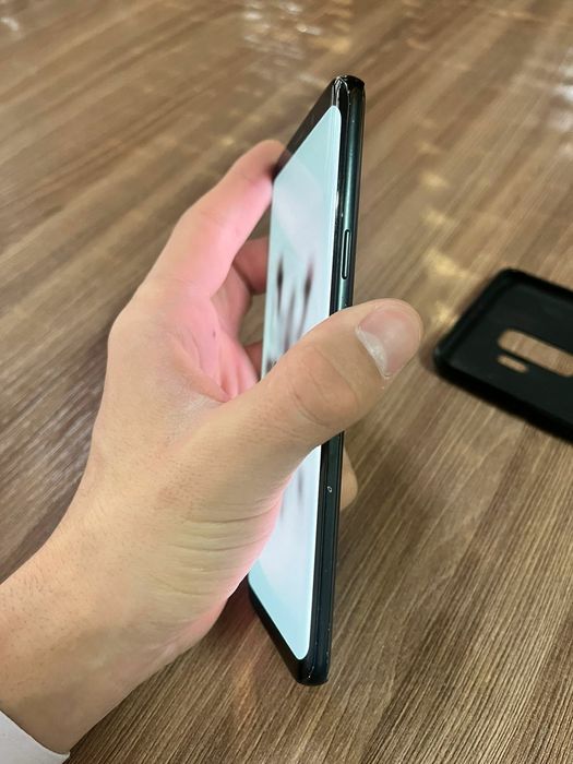 Samsung S9+ 64гб