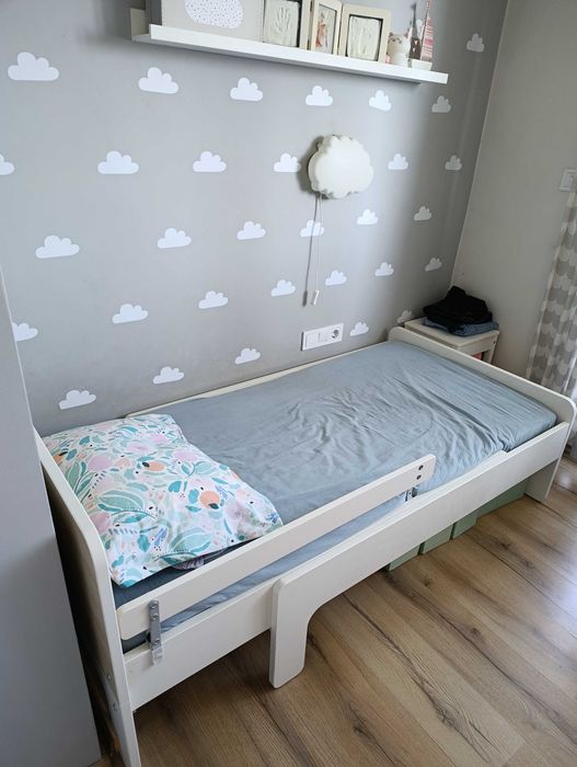Детско разтегателно легло IKEA SLAKT с включена подматрачна рамка и матрак + подарък преграда
