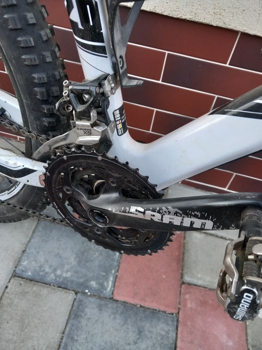 Bicicleta CARBON roți 26.