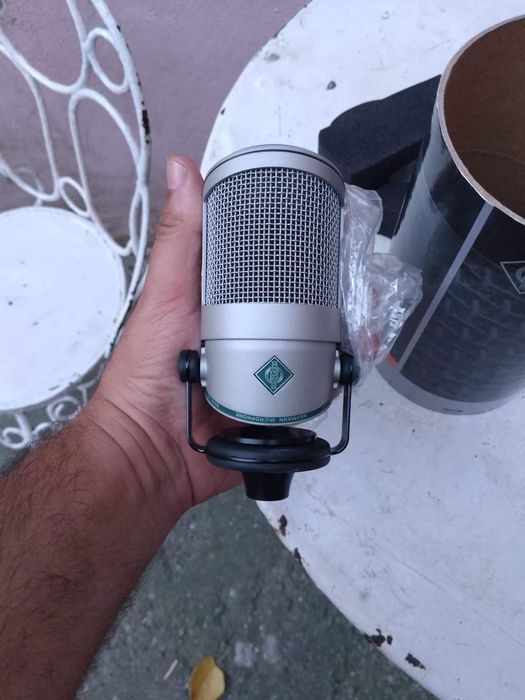 Microfon Neumann BCM 705