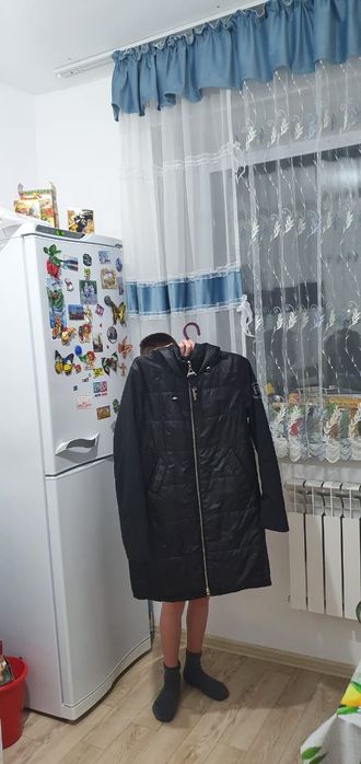 Продам куртку женскую