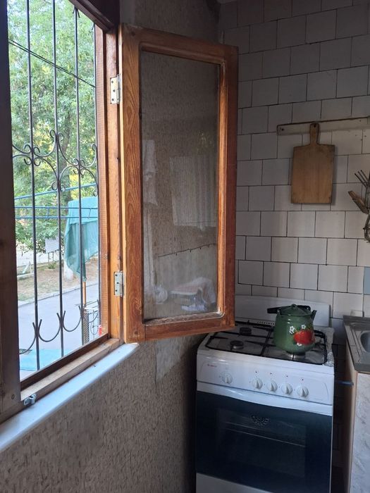 Продаю оконные рамы