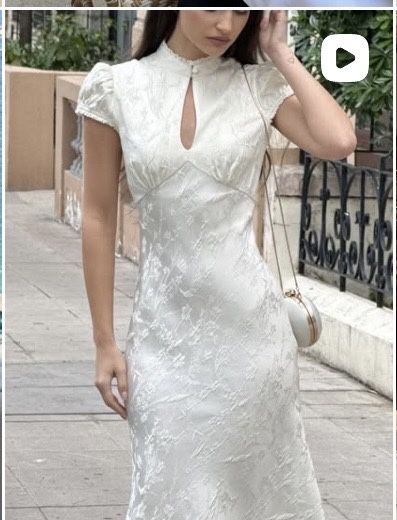 платье Lichi brand надевала 1час