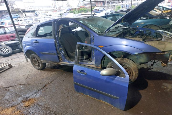 Maneta stergatoare parbriz si luneta 98 AG 17A553 CB Ford Focus prima