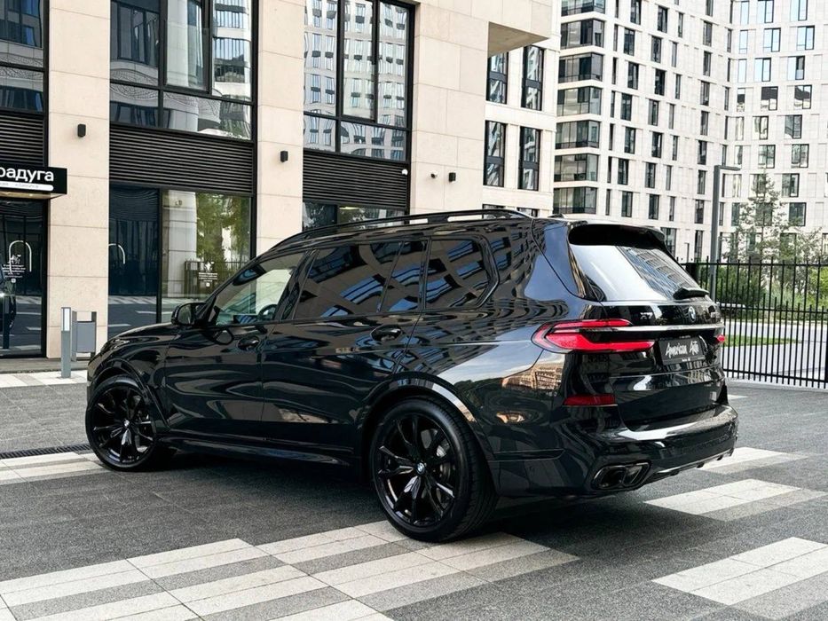 Продам Bmw X7 Full M60. 2023/24. Oficial