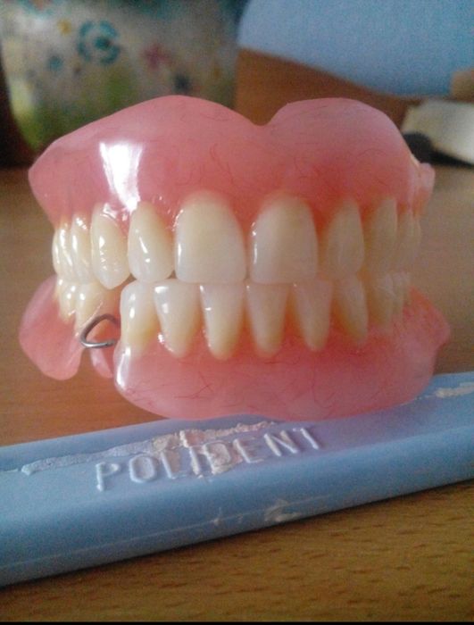 Съёмные зубные протезы