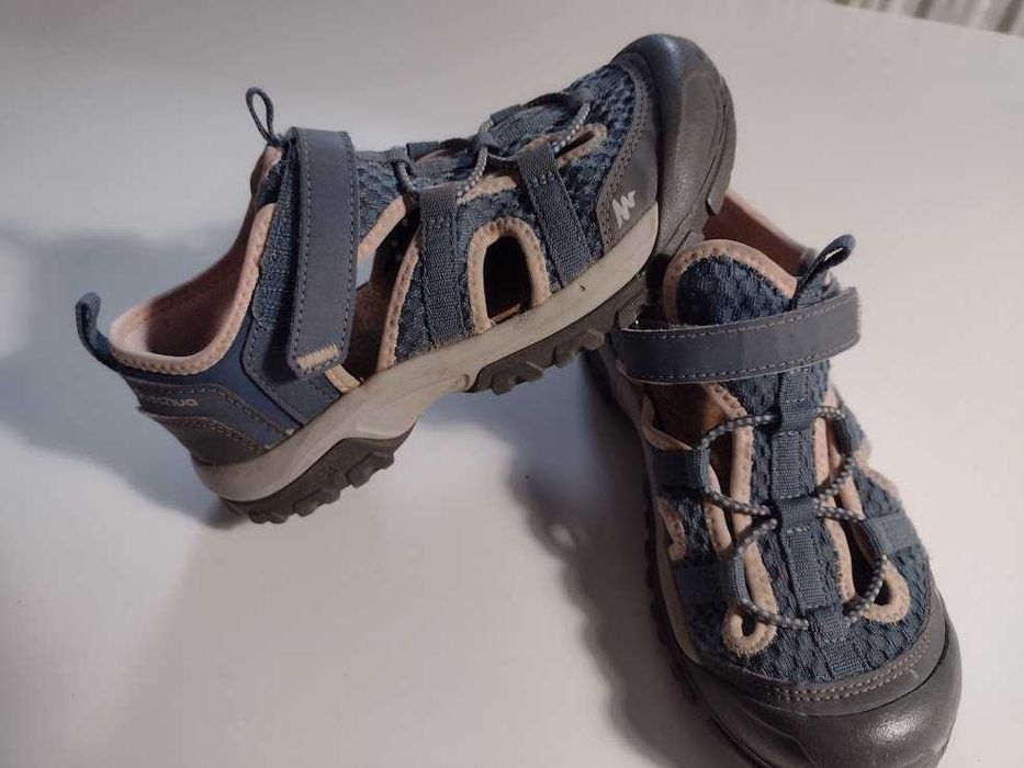 Детски туристически сандали Декатлон