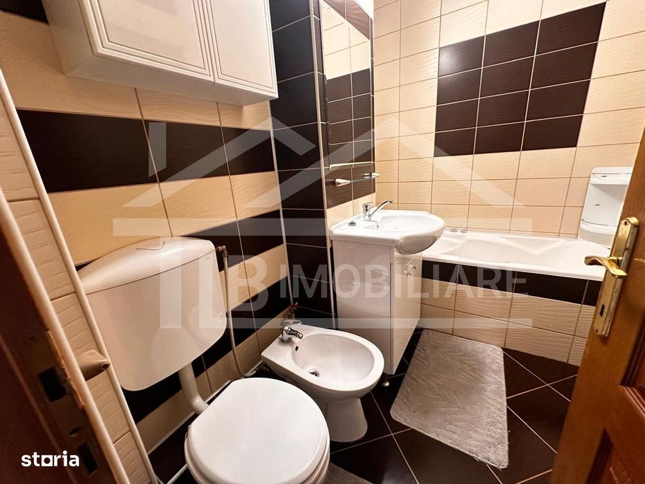 Apartament de 3 camere, 70mp,parcare, decomandat, Zona Kaufland