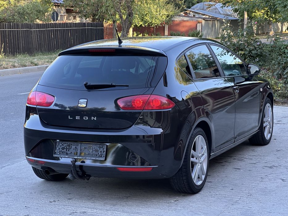 SEAT Leon 2011 — imagine 5