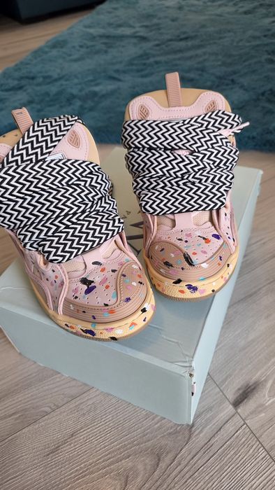 Vand lanvin alb 38 roz graffiti