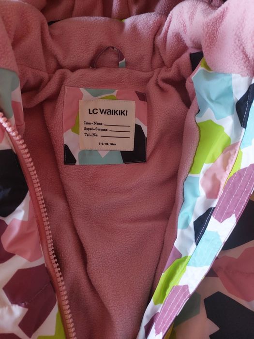 Продам лыжный комбинезон на девочку