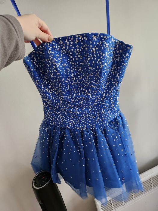 Бална синя рокля с пайети