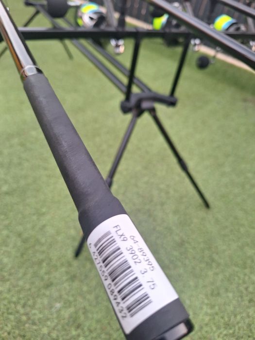 Set 4 Lansete Crap Pro FLx 9  3.90m 3.75 LBS 2 tronsoane Lbs + 4 Mulin