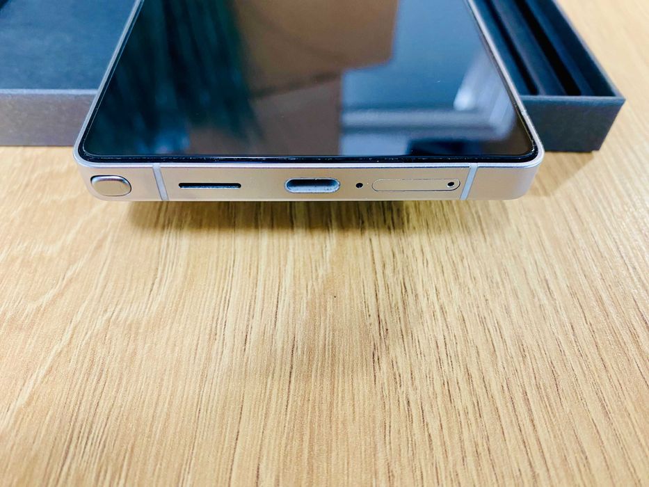 НОВ !!! Samsung S25 Ultra, 12GB RAM, 512GB, 5G, SilverBlue, Технополис