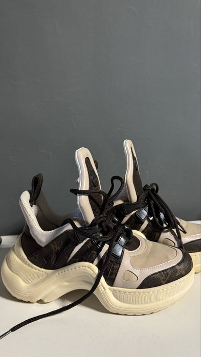 Adidasi marimea38 LV