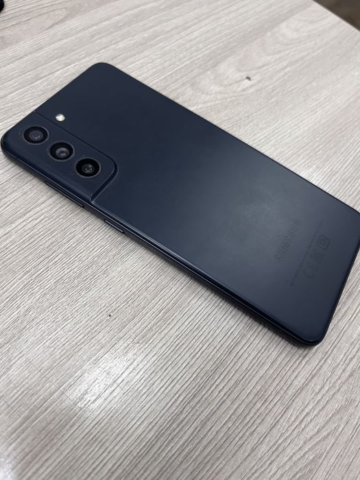 Samsung S21 Fe андройд