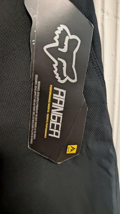 fox pantaloni scurți noi eticheta