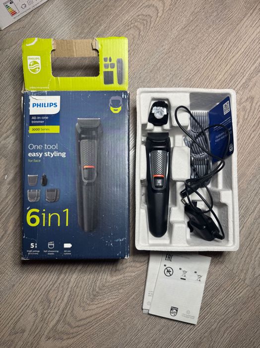 Триммер Philips машинка для волос для бороды волос носа и ушей