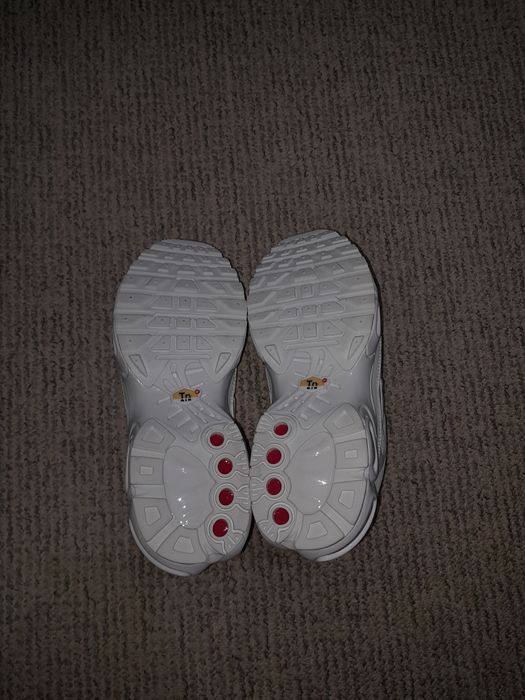 Nike tn triple white