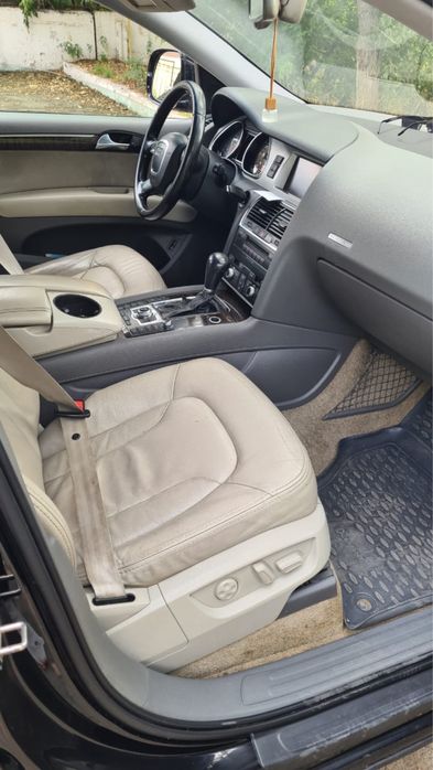 Продам автомобиль Ауди Q7