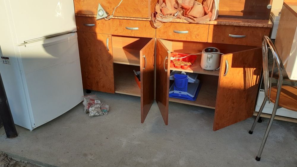 Mobilă de bucătărie