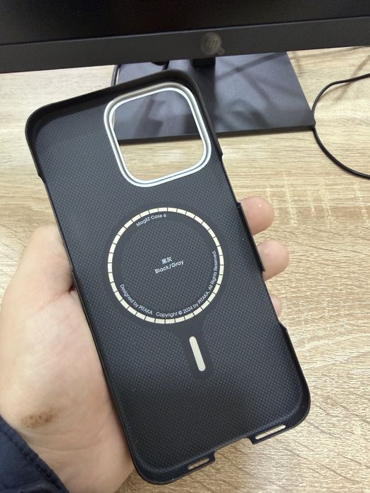 Продается оригинальный чехол Pitaka на Iphone 16 pro max