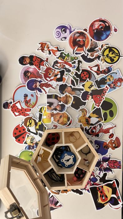 Кутия и Чудотворци на Калинката и Черния котарак