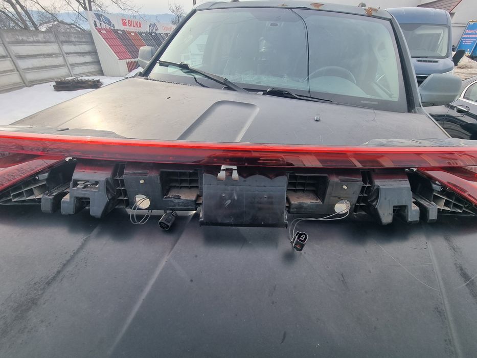 Stop haion audi Q8 matrix cod 4M8945095