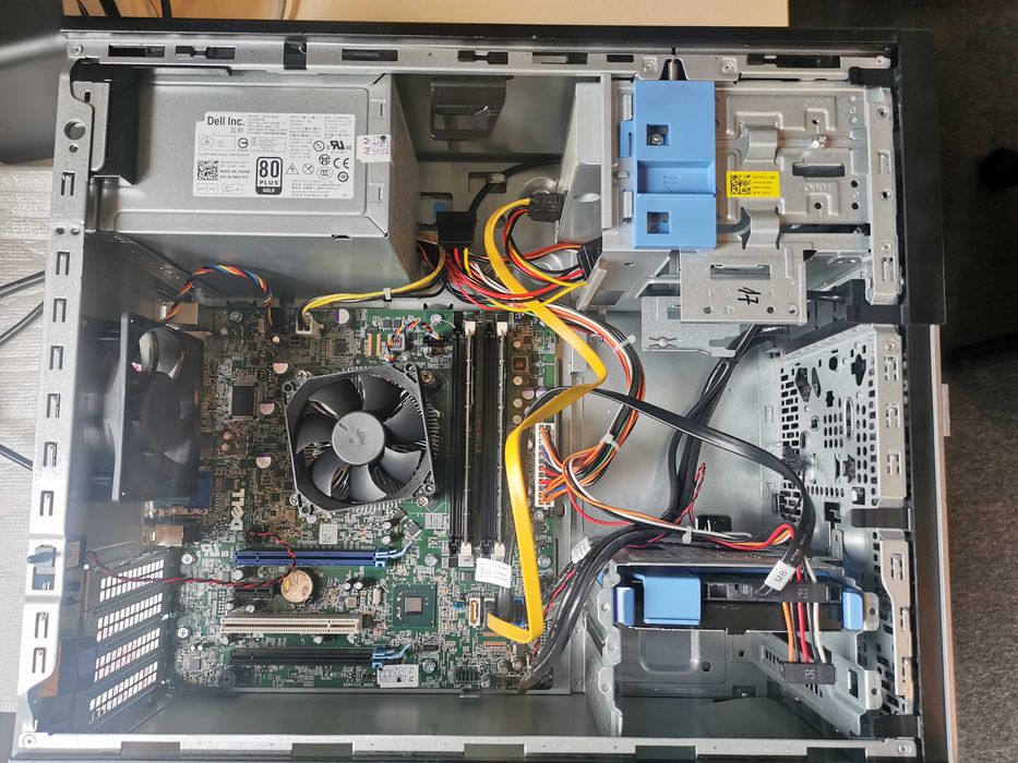 I3 2120, 3.30 GHz, 8 Gb RAM DDR3, HDD 250Gb, DVD-RW / Ideal Office / Școală / Home Use-PC Dell Optiplex