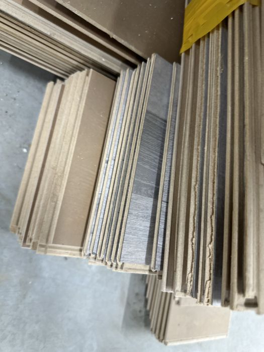 Продам б/у ламинат в хорошем состоянии