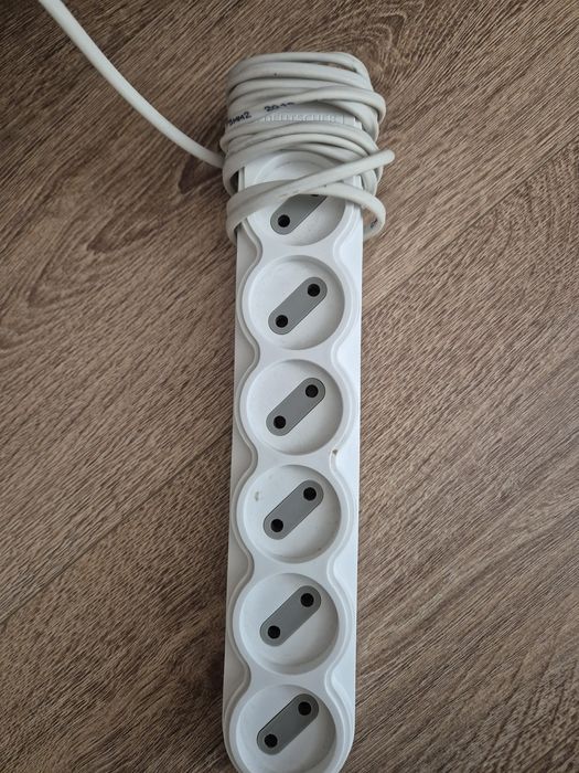 Продам ТВ тумба напольная 160х50х35