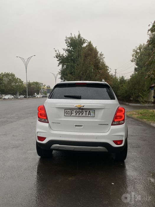 Tracker 1 premier sotiladi