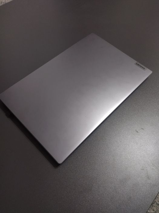 Lenovo 82 yu noutbuk sotiladi