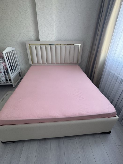 Продам кровать 160*200