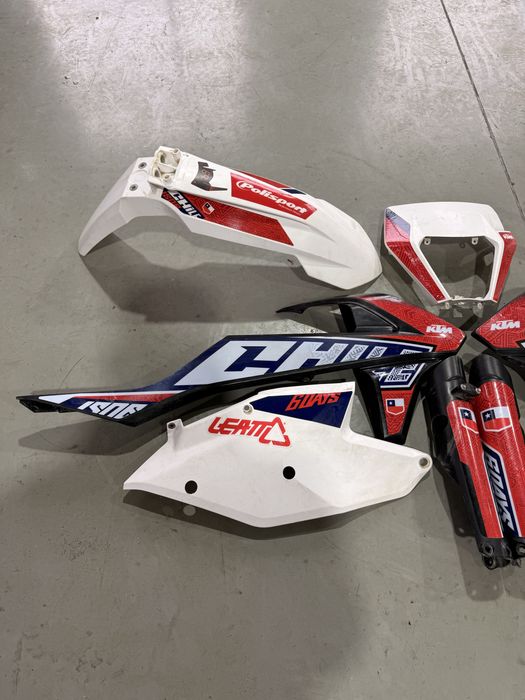 Два комплекта кори за KTM