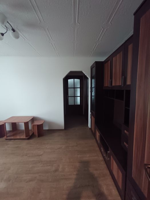Închiriez apartament.proprietar