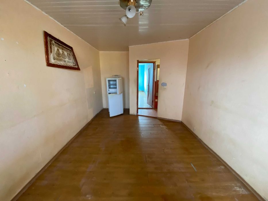 Продам 2 комнатную пед колледж