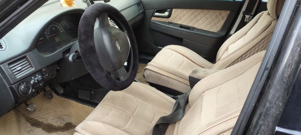 Продам срочно машину