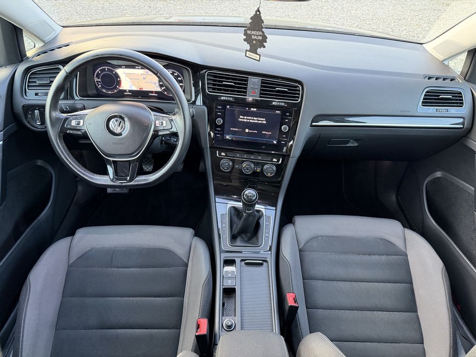 Volkswagen Golf 7 Highline 2017 2.0 TDI 150 cp / 174.000 km / Bord digital / Distronic / CarPlay