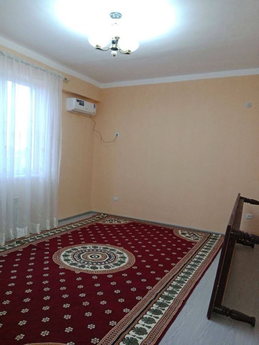 3 хонали шароити билан 2 микрорайонда